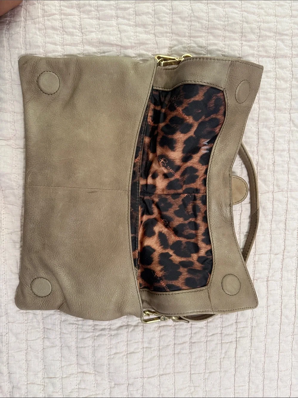B Makowsky beige leather purse/clutch